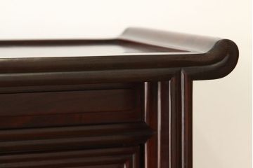 アンティーク家具　古民具・骨董　彫刻の素晴らしい唐木飾り棚(茶棚)