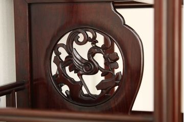 アンティーク家具　古民具・骨董　彫刻の素晴らしい唐木飾り棚(茶棚)