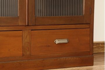 アンティーク家具　アンティーク　素敵なデザイン!古い木のシンプルなモールガラス本箱(収納棚)