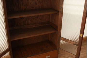 アンティーク家具　アンティーク　素敵なデザイン!古い木のシンプルなモールガラス本箱(収納棚)