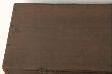 アンティーク家具　アンティーク　古い木の重厚なパタパタ下駄箱