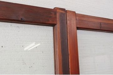 古いお屋敷の上質なガラス引き戸2枚
