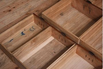 アンティーク家具　前面欅材　和製アンティーク　極上品!味のある上手帳場箪笥