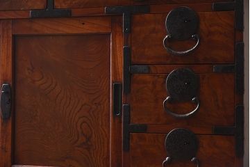 アンティーク家具　前面欅材　和製アンティーク　極上品!味のある上手帳場箪笥