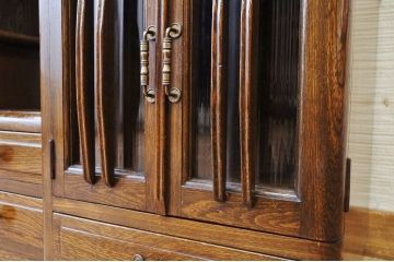 アンティーク家具　古いナラ材の変り型キャビネット(収納棚)