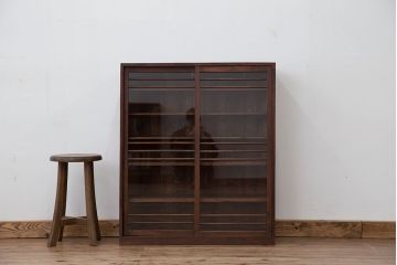 アンティーク家具　アンティーク　古い木のシンプルな下駄箱(収納棚)