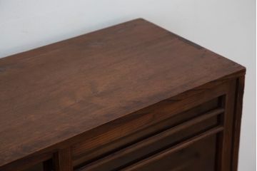 アンティーク家具　アンティーク　古い木のシンプルな下駄箱(収納棚)