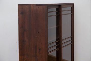 アンティーク家具　アンティーク　古い木のシンプルな下駄箱(収納棚)