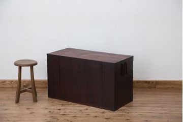 アンティーク家具　古民具・骨董　使い込まれた時代箪笥ローボード(ローチェスト)