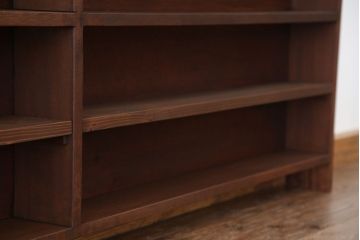 アンティーク家具　アンティーク　古い学校の薄型飾り棚(7)(陳列棚)