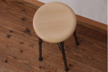 アンティーク家具　オリジナル　アイアンハイスツール 1脚(丸椅子)インダストリアル工業系(3)
