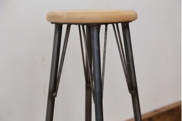 アンティーク家具　オリジナル　アイアンハイスツール 1脚(丸椅子)インダストリアアル工業系(5)