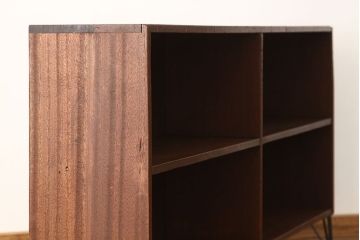 アンティーク家具　アンティーク　古い学校の鉄脚飾り棚(陳列棚・本棚)