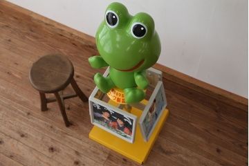 アンティーク雑貨　アンティーク　店頭用　ケロちゃん希少なデットストック品