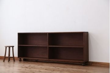 アンティーク家具　アンティーク 古い学校の脚付き飾り棚(4)(陳列棚・本棚)