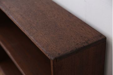 アンティーク家具　アンティーク 古い学校の脚付き飾り棚(4)(陳列棚・本棚)