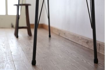 アンティーク家具　☆アンテイーク　古い木の鉄脚テーブル?(作業台)