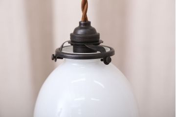 アンティーク　古いお家のレトロな吊り下げ照明?
