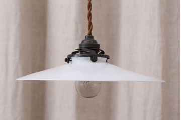 アンティーク　古いお家のレトロな平笠照明2枚セット
