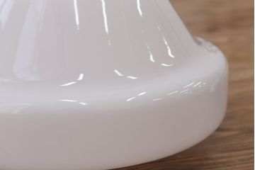 アンティーク　レトロなデザイン大振りな吊り下げ照明(電笠)