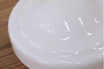 アンティーク　レトロなデザイン大振りな吊り下げ照明(電笠)