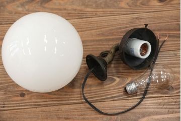 アンティーク　素敵なデザイン!古い駄菓子屋のレトロな外灯(照明・電笠)