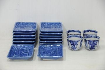 アンティーク雑貨　大正〜昭和初期!古い角皿・湯呑茶碗など18点(蕎麦著口)