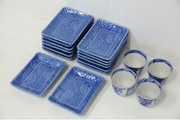 アンティーク雑貨　大正〜昭和初期!古い角皿・湯呑茶碗など18点(蕎麦著口)