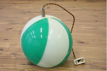 アンティーク　レトロな丸型チューリップ照明(電笠)