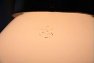 アンティーク　古い乳白ガラスの天井照明(電笠)