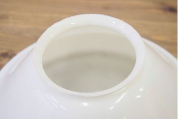 アンティーク　古い乳白ガラスの天井照明(電笠)