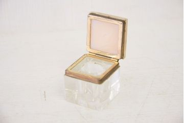 アンティーク雑貨　アンティーク　古い精工舎・大理石置き時計など2点(ジャンク品)