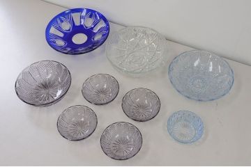 アンティーク雑貨　昭和レトロなガラス皿9枚セット(切り子・プレスガラス)