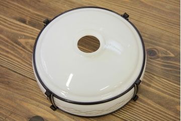 アンティーク　古いお家の切子細工の乳白ガラス吊り下げ照明?
