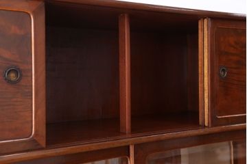 昭和レトロ　極上美品!前面桑材(張り)の上質な二段重ね茶箪笥