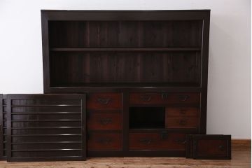 アンティーク家具　古民具・骨董　モダンデザインの大きな収納箪笥(水屋箪笥)