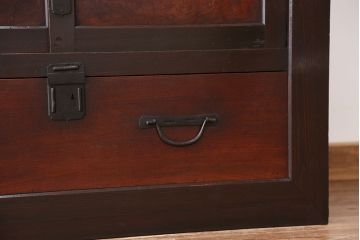 アンティーク家具　古民具・骨董　モダンデザインの大きな収納箪笥(水屋箪笥)