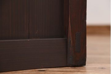 アンティーク家具　古民具・骨董　モダンデザインの大きな収納箪笥(水屋箪笥)