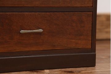 レトロ家具　アンティーク　古い木のレトロな五段小引き出し