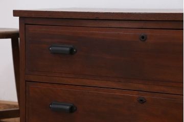 アンティーク家具　アンティーク　古い木のシンプルなローチェスト(ローボード)