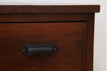 アンティーク家具　アンティーク　古い木のシンプルなローチェスト(ローボード)