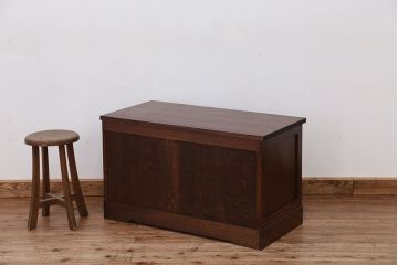 アンティーク家具　アンティーク　古い木のシンプルなローチェスト(ローボード)