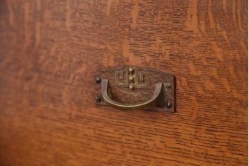 アンティーク家具　アンティーク　最高級!古いナラ材の象嵌入りチェスト(タンス・収納棚・ワードローブ)