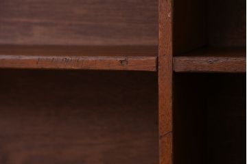 アンティーク家具　アンティーク　古い学校の脚付き本棚(2)(飾り棚・陳列棚)