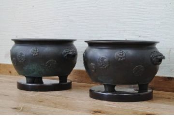 江戸〜明治の藤田勘右衛門作　古銅火鉢(手焙り)一対