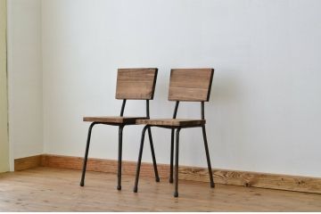 アンティーク家具　鉄脚のシンプルなイス(椅子)2脚セット1