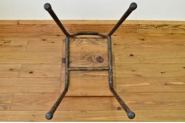 アンティーク家具　鉄脚のシンプルなイス(椅子)2脚セット1