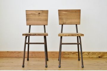 アンティーク家具　鉄脚のシンプルなイス(椅子)2脚セット4