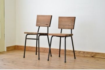 アンティーク家具　鉄脚のシンプルなイス(椅子)2脚セット5