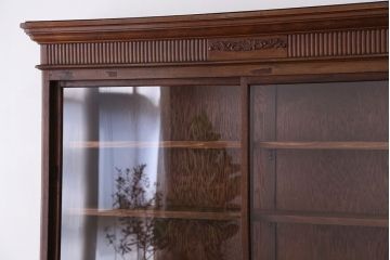 アンティーク家具　アンティーク　古いナラ材の上質な収納棚(ガラスケース・飾り棚)
